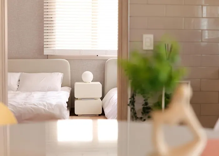 New! Cozy! #grace Haven At Coex# 2r 3bed, 3-min Subway #next To Coex# Gangnam District, Jamsil, Lotte World# * Seoul