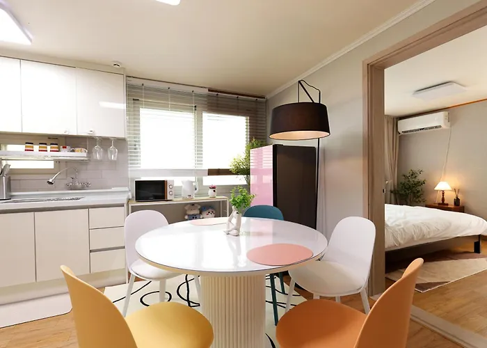 Apartment New! Cozy! #grace Haven At Coex# 2r 3bed, 3-min Subway #next To Coex# Gangnam District, Jamsil, Lotte World# *
