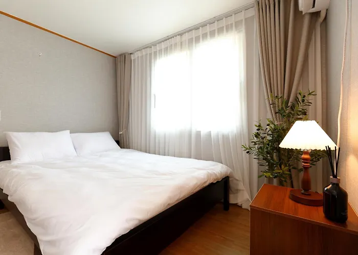 Apartment New! Cozy! #grace Haven At Coex# 2r 3bed, 3-min Subway #next To Coex# Gangnam District, Jamsil, Lotte World#